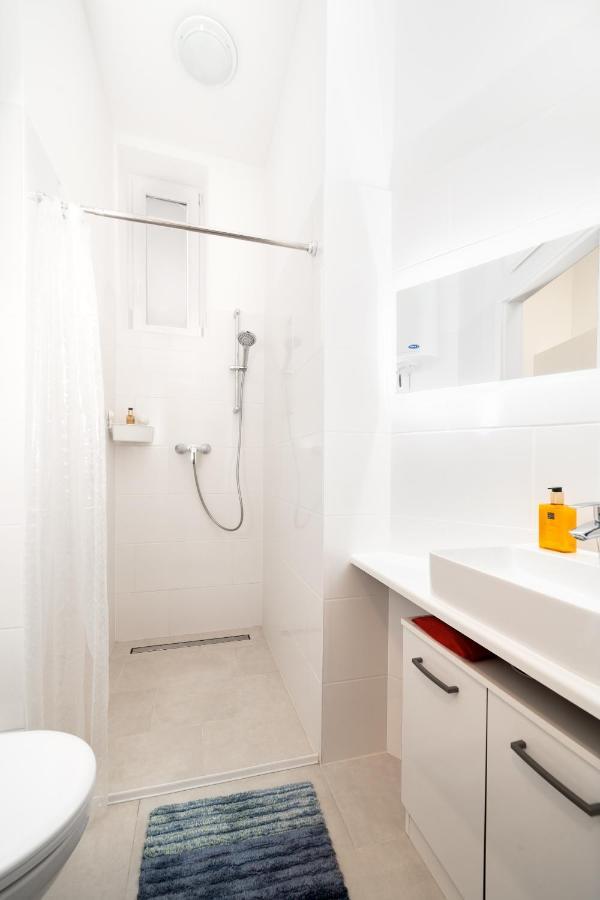 Malixa - Apartment In The Heart Of Vienna Next To Metro Exteriör bild